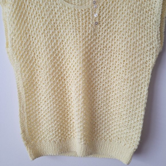 VINTAGE Handmade Hand Knit Scoop Neck Yellow Sleeveless Sweater - Picture 9 of 12